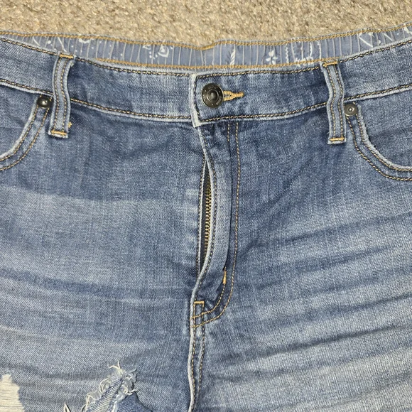 Aerie Light Blue Distressed Denim Jean Shorts Size Large - Picture 3 of 5